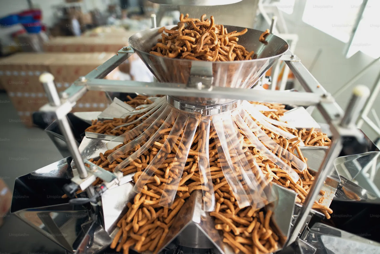 Multihead weigher dosing snack product