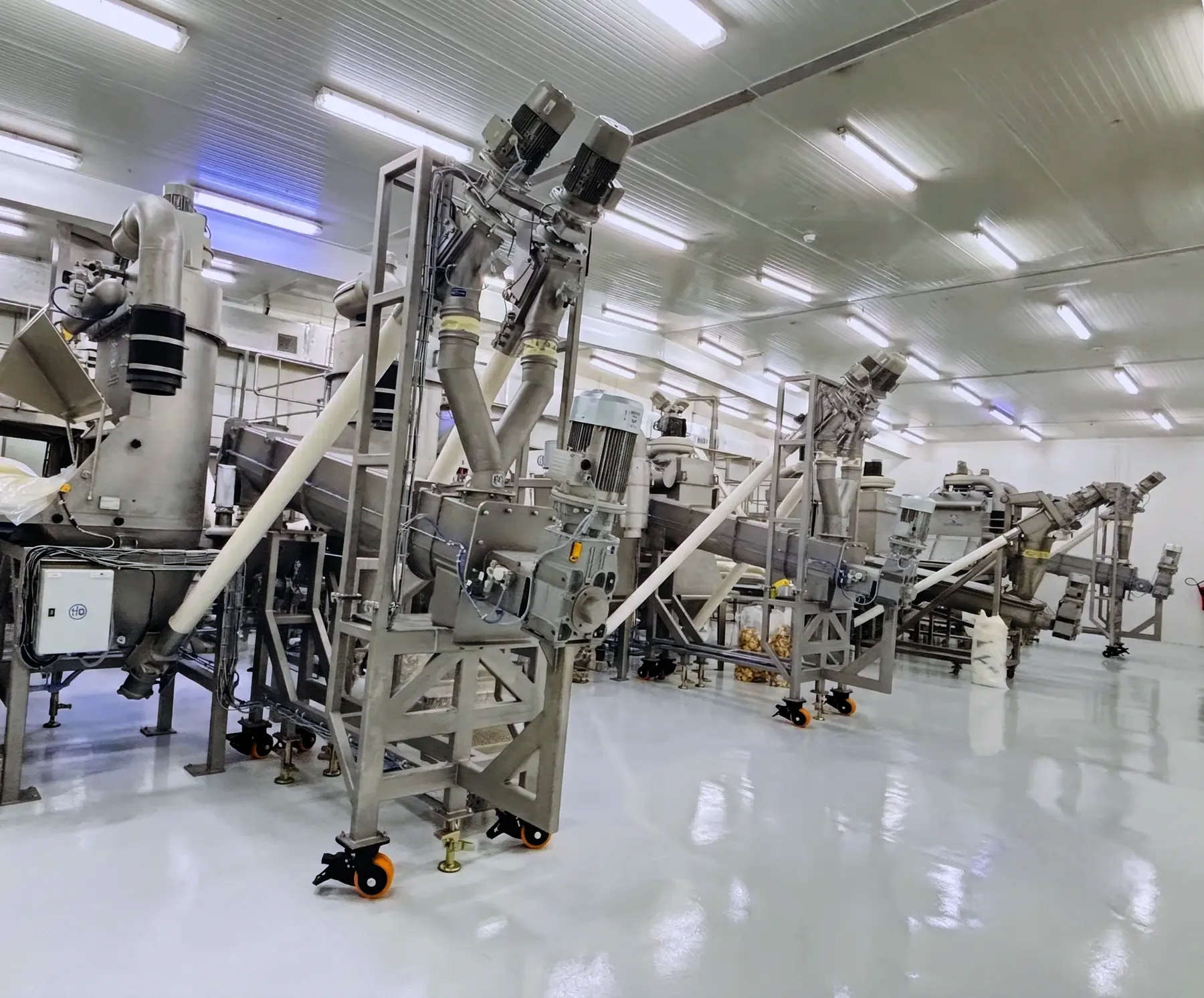 TLG powder handling line assembled in-house